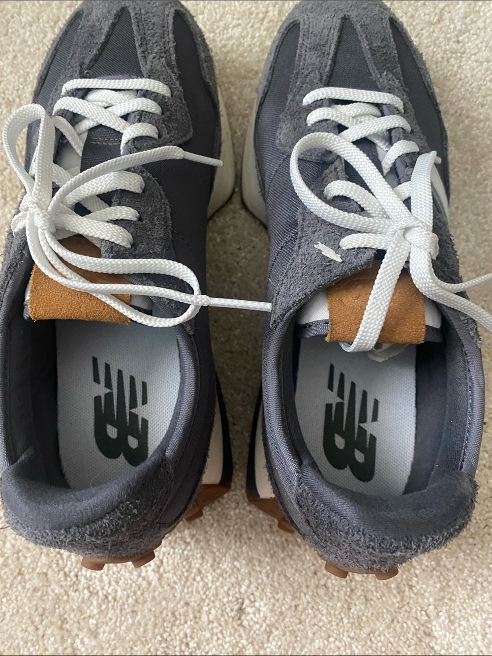 New Balance Women’s 527 Gray Suede & Mesh Sneakers with White Logo - Picture 5 of 12